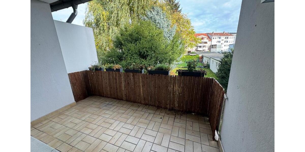 Moderne Wohnung in guter Lage von Buer zimmer