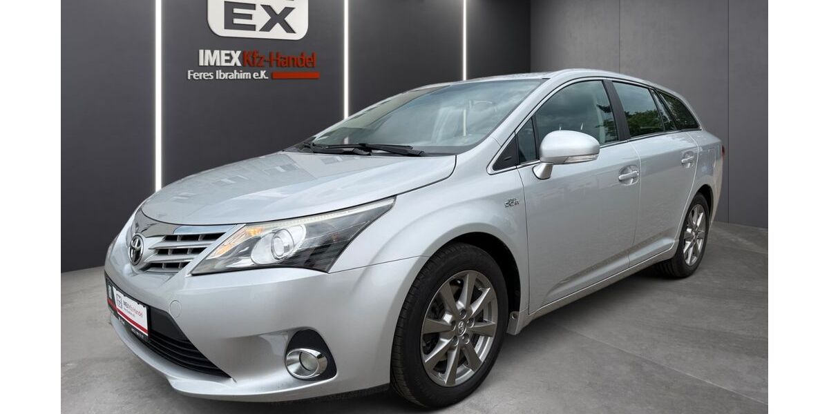 Toyota Avensis 160.000 km 7.999 &euro; Marl 45772