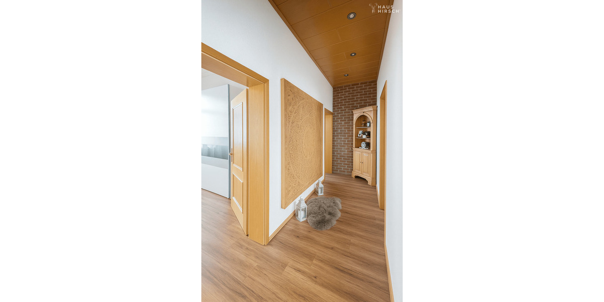 Exklusives Einfamilienhaus mit weitläufigem Garten und baureifem Bauland 5 zimmer