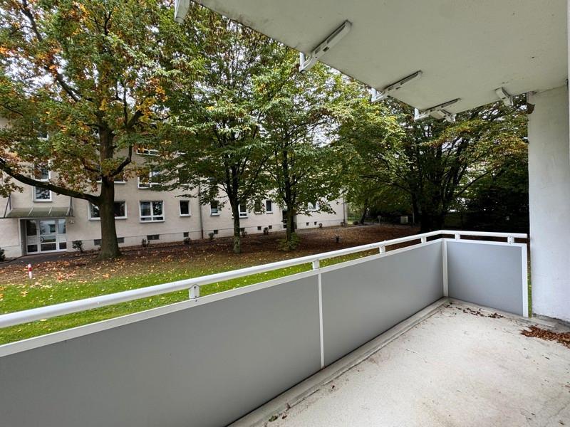 bezugsfertige, großzügige 2-Zimmer-Wohnung mit Balkon in Bochum Eppendorf zimmer
