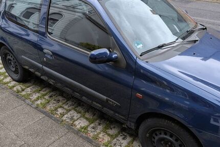 Renault Clio 104.214 km 1.250 &euro; Herne 44627