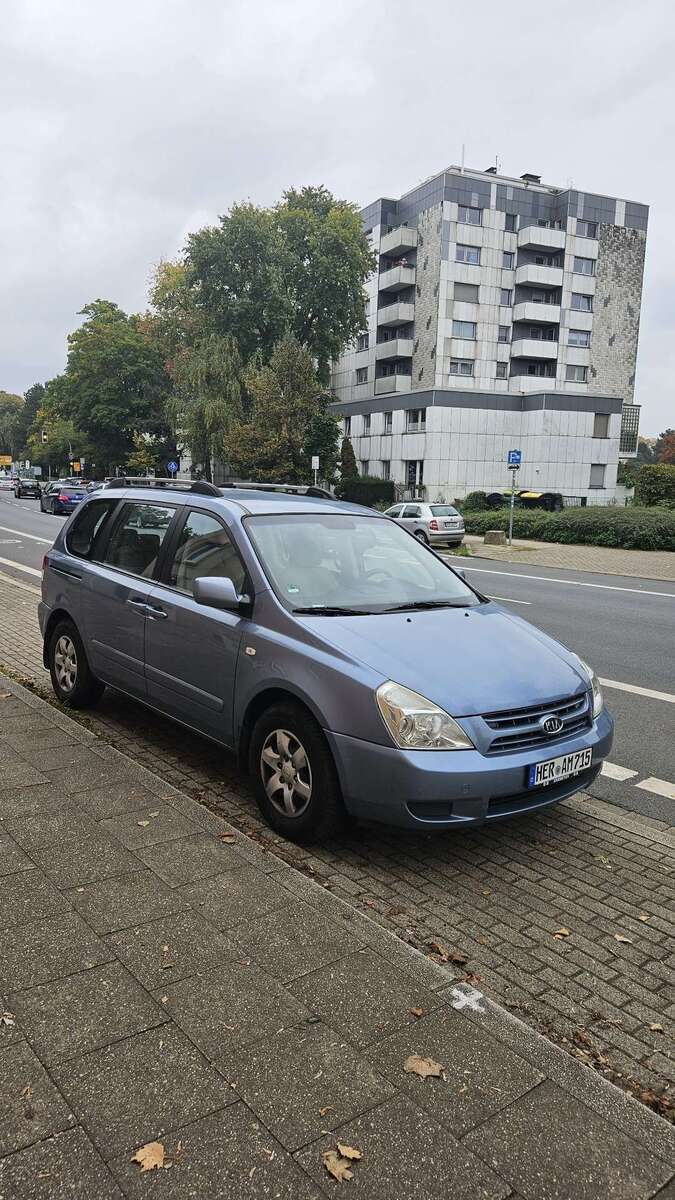 Kia Carnival 277.000 km 2.000 € Herne 44625