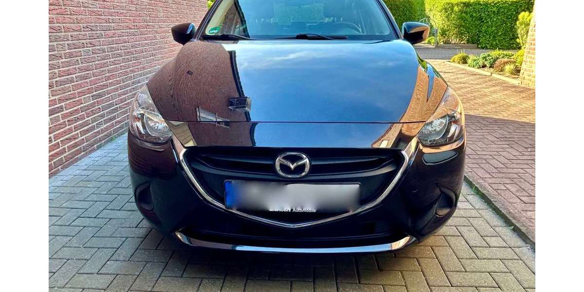 Mazda 2 103.000 km 8.199 &euro; Voerde (Niederrhein), Stadt 46562