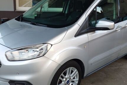 Ford Tourneo Courier 47.000 km 10.999 &euro; Gladbeck 45968