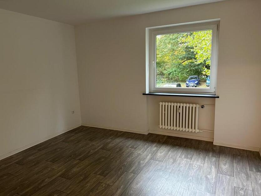 ...-frühstücken auf dem Balkon-EG,3 Zimmer, Keller zimmer