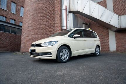 VW Touran 49.600 km 24.860 &euro; Wuppertal 42283