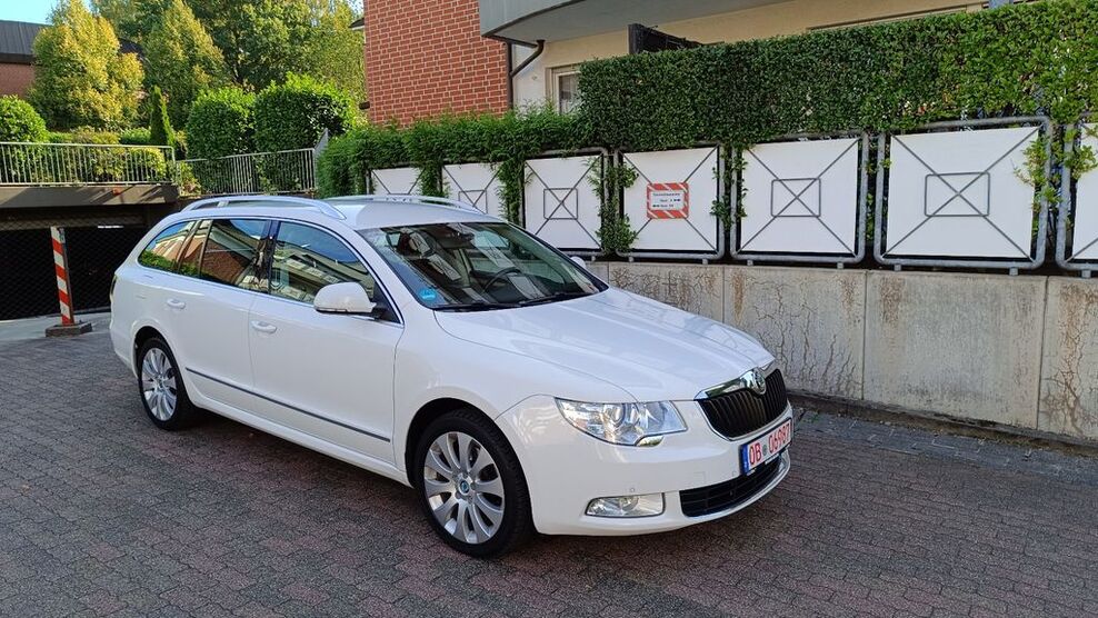 Skoda Superb 168.000 km 6.999 € Oberhausen 46145
