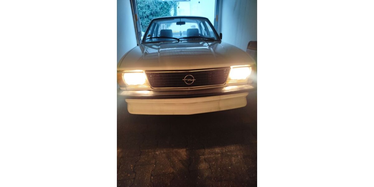 Opel Ascona 94.000 km 7.800 &euro; Dortmund 44269