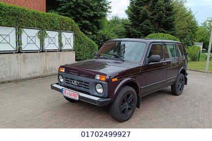 Lada Niva 106.000 km 8.490 &euro; Oberhausen 46145