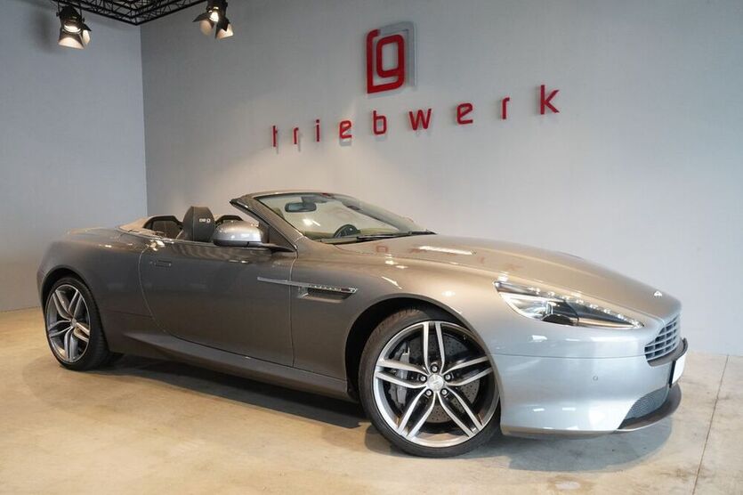 DB9