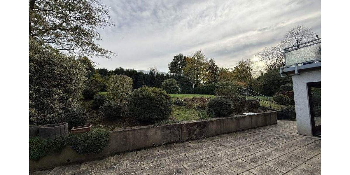 Machen Sie was daraus! Attraktives Potenzialgrundstück in Essen-Steele. zimmer