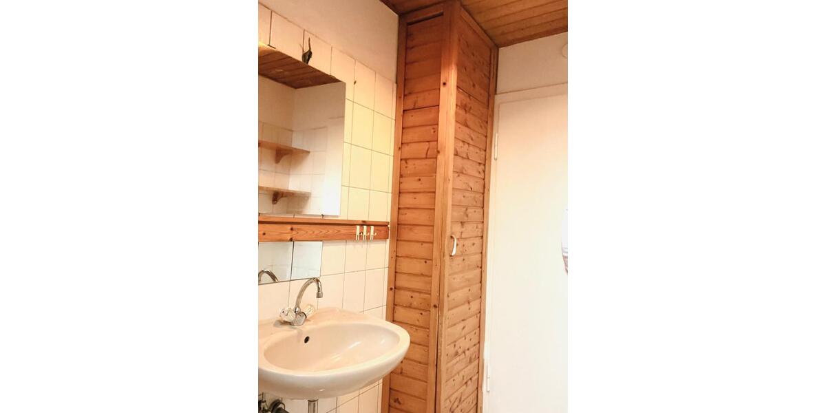 Dachgeschoßwohnung Essen Stadtbezirk III - 3 Zimmer, 72 m&sup2;, 799&euro; | Angebot:26374106