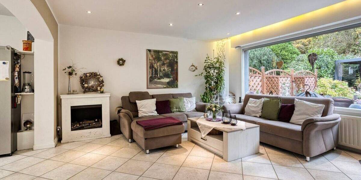 Reihenendhaus Mülheim an der Ruhr Mitte-Ost - 7 Zimmer, 184 m&sup2;, 559.000&euro; | Angebot:23935655