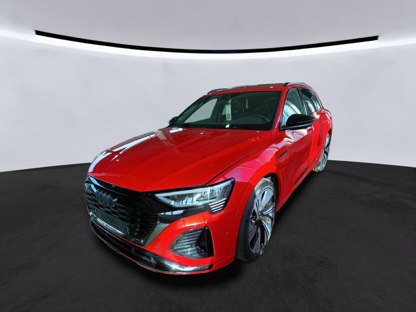 Audi Q8 e-tron 60.499 km 55.850 € Hagen 58091