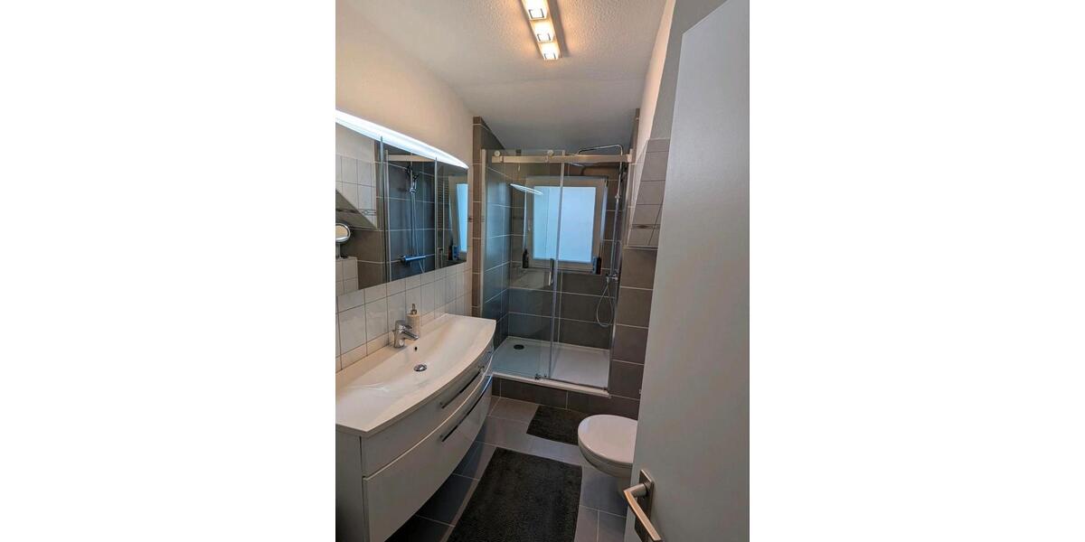 Dachgeschoßwohnung Wuppertal Gemarkung Nächstebreck - 2.5 Zimmer, 63 m&sup2;, 660&euro; | Angebot:25420338