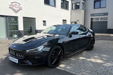 Maserati Ghibli 175.000 km 28.990 &euro; Dortmund 44147