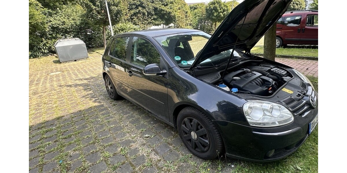 VW Golf V 171.000 km 2.600 &euro; Duisburg 47051
