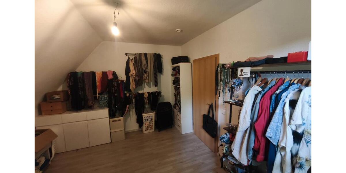 Dachgeschoßwohnung Gelsenkirchen Gelsenkirchen-Nord - 2.5 Zimmer, 50 m&sup2;, 289&euro; | Angebot:26516423
