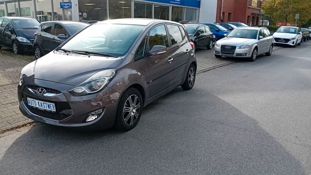 Hyundai ix20 82.165 km 7.450 € Duisburg 47269