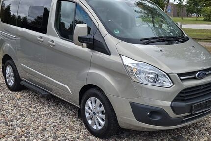Ford Tourneo Custom 64.000 km 23.990 &euro; Hünxe 46569
