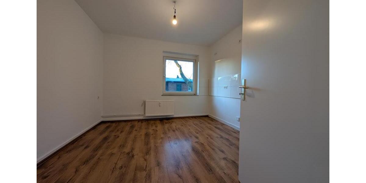 ~ Tolle Etagenwohnung + renoviert + ruhige Lage nah am Kanal ~ 2 zimmer