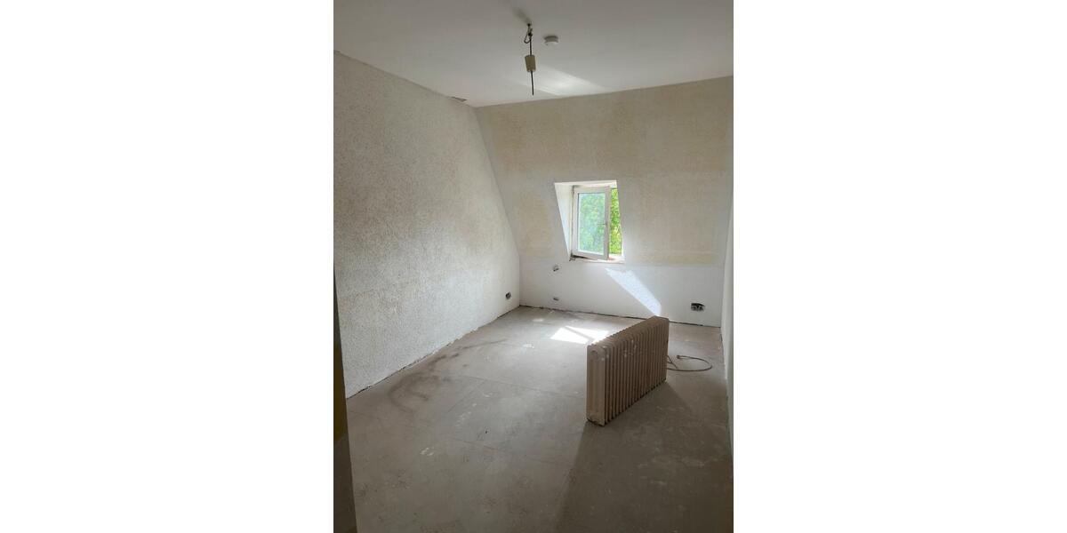 Dachgeschoßwohnung Gelsenkirchen Ückendorf - 4 Zimmer, 100 m&sup2;, 700&euro; | Angebot:26336397