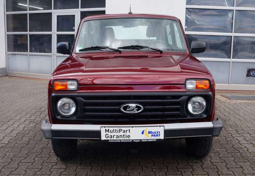 Lada Niva 46.581 km 13.990 € Hagen 58119
