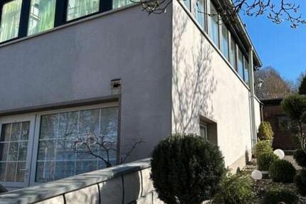 Leben im Grünen: Haus mit separater Büro- oder Wohneinheit 8 zimmer