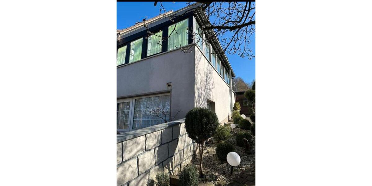 Leben im Grünen: Haus mit separater Büro- oder Wohneinheit 8 zimmer