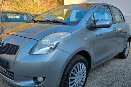 Toyota Yaris 107.000 km 4.300 &euro; Essen 45144