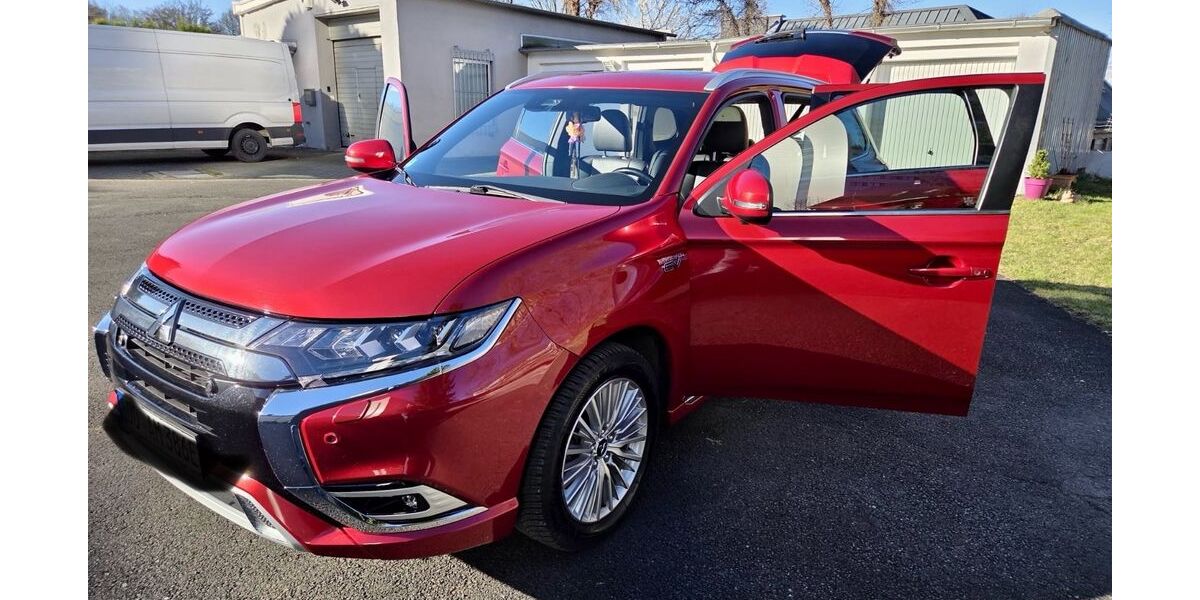 Mitsubishi Outlander 123.464 km 18.500 &euro; Dortmund 44328