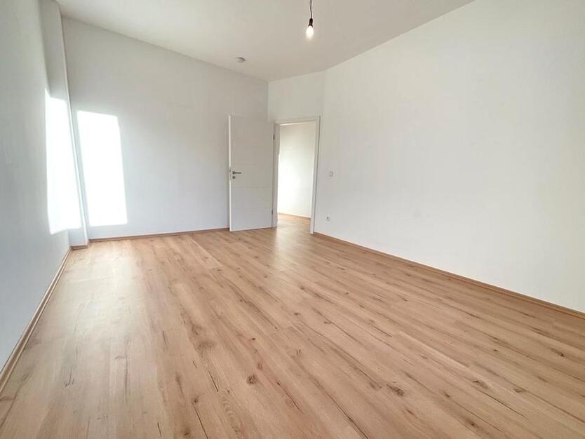 Wunderschöne 4 Zimmerwohnung mit Balkon zimmer