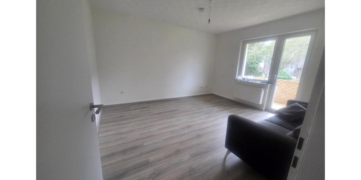 frisch renovierte Wohnung Bochum-Riemke, WG geeignet inkl. Küche 2 zimmer