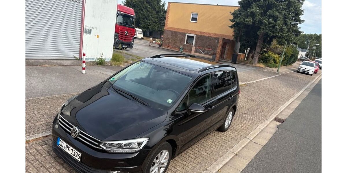 VW Touran 263.000 km 10.900 &euro; Dortmund 44359