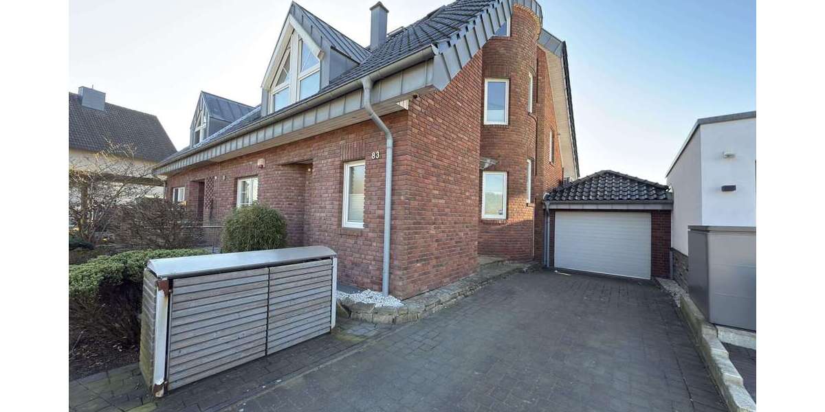 Einfamilienhaus Bottrop Feldhausen - 7.5 Zimmer, 231 m&sup2;, 1.950&euro; | Angebot:27439161