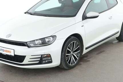 VW Scirocco 95.839 km 17.380 &euro; Essen 45141