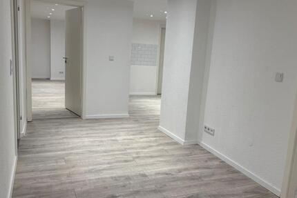 Wohnung Duisburg Rheinhausen - 4.5 Zimmer, 90 m&sup2;, 900&euro; | Angebot:25142369