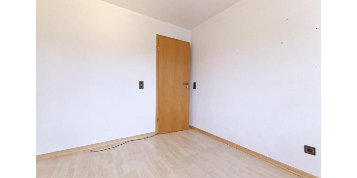 Dachgeschoßwohnung Oberhausen Biefang - 4 Zimmer, 96 m&sup2;, 227.000&euro; | Angebot:26940519