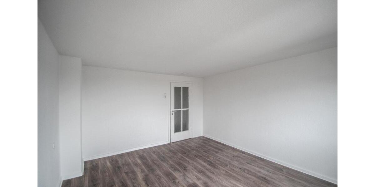 Dachgeschoßwohnung Bochum Wiemelhausen - 2.5 Zimmer, 40 m&sup2;, 445&euro; | Angebot:25380357