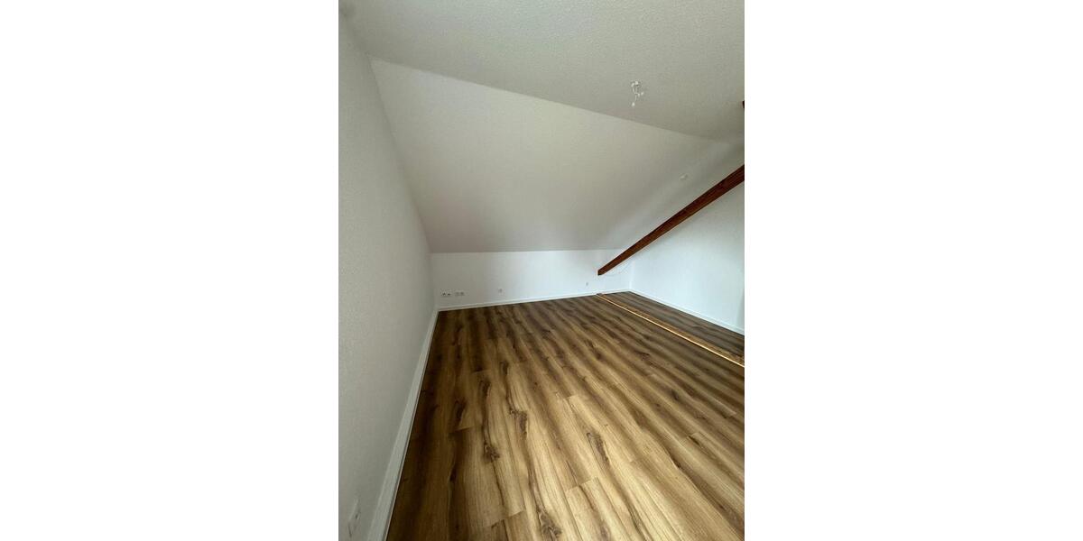 Dachgeschoßwohnung Recklinghausen Hillerheide - 3 Zimmer, 73 m&sup2;, 700&euro; | Angebot:25320628