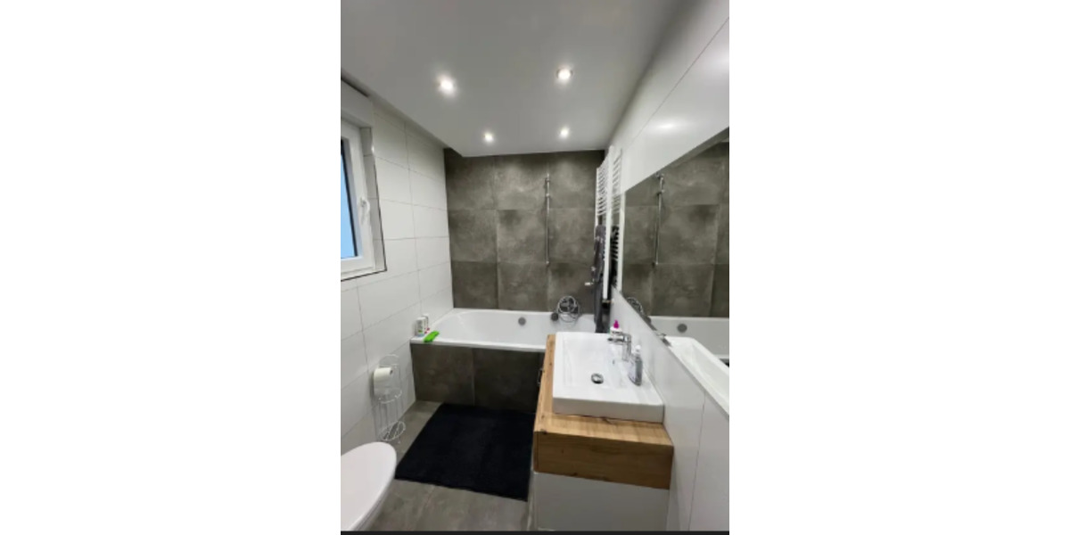 Kleines möbliertes Haus mit Garten - im Zentrum Oberhausen ! 2 zimmer