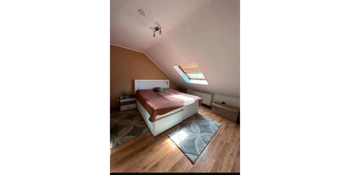 Doppelhaushälfte Duisburg Huckingen - 5 Zimmer, 235 m&sup2;, 349.000&euro; | Angebot:27159895