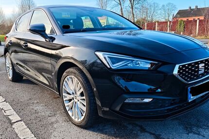 Seat Leon 51.370 km 17.900 &euro; Bochum 44793