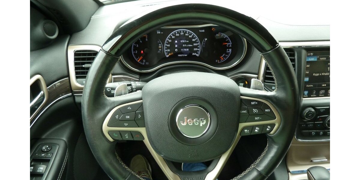 Jeep Grand Cherokee 3.0 CRD Overland Leder Navi Alu20´´ 150.000 km 12.900 &euro; Ratingen 40885