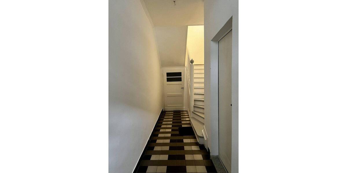 Etagenwohnung Oberhausen Altstadt-Süd - 2 Zimmer, 88 m&sup2;, 500&euro; | Angebot:26902806