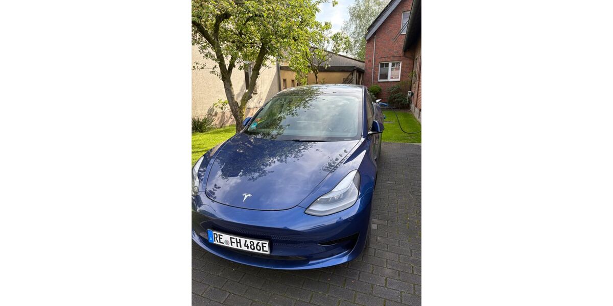 Tesla Model 3 97.624 km 22.000 &euro; Dorsten 46284