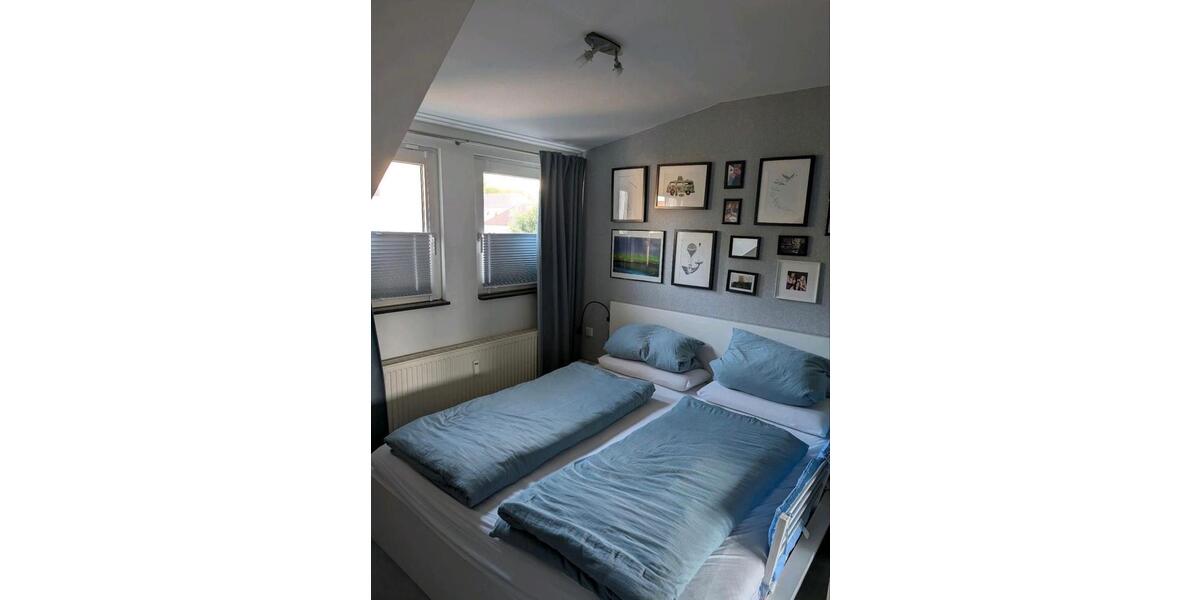 Dachgeschoßwohnung Wuppertal Gemarkung Nächstebreck - 2.5 Zimmer, 63 m&sup2;, 660&euro; | Angebot:25474550