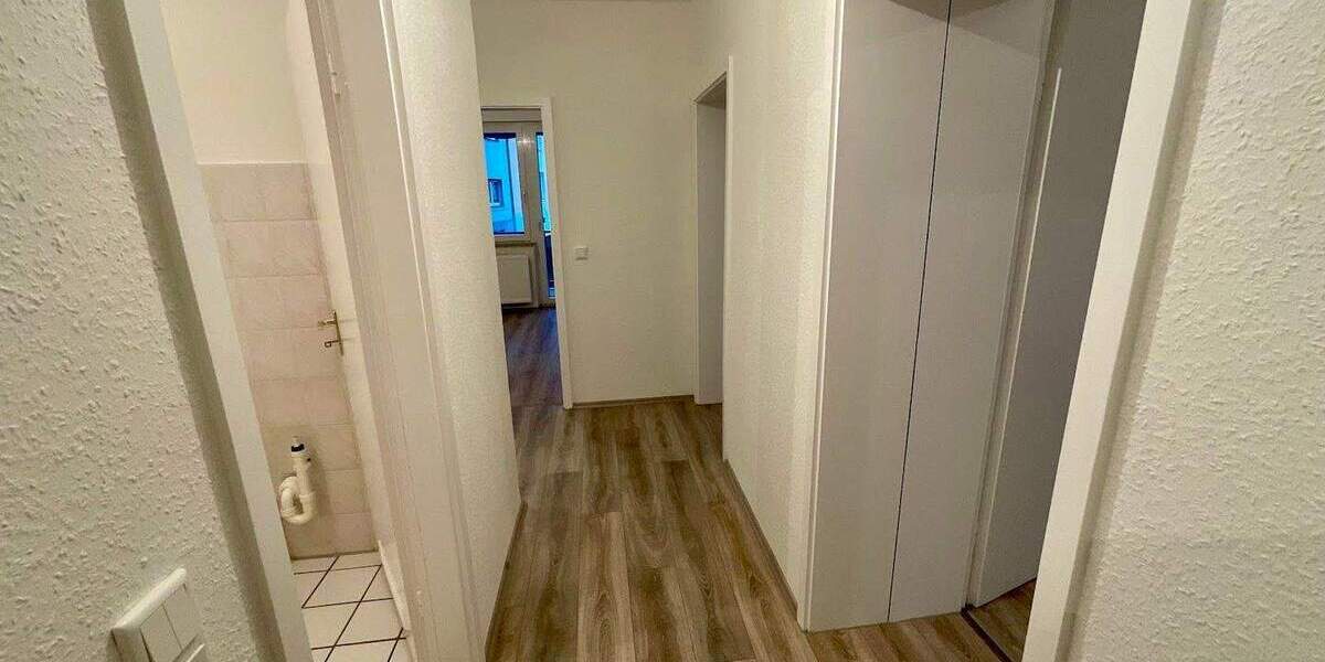 Etagenwohnung Essen Südostviertel - 3 Zimmer, 71 m&sup2;, 555&euro; | Angebot:25604853