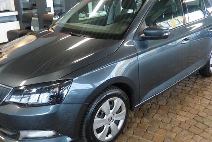 Skoda Fabia 117.585 km 8.250 &euro; Gelsenkirchen 45888