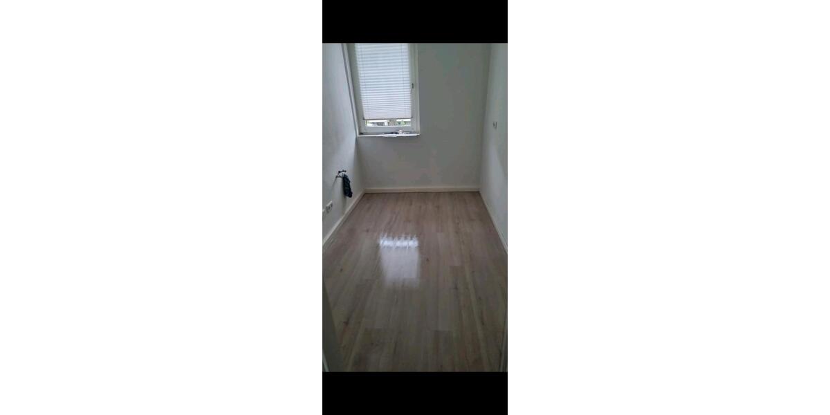 Etagenwohnung Mettmann - 4 Zimmer, 74 m&sup2;, 1.030&euro; | Angebot:26115502